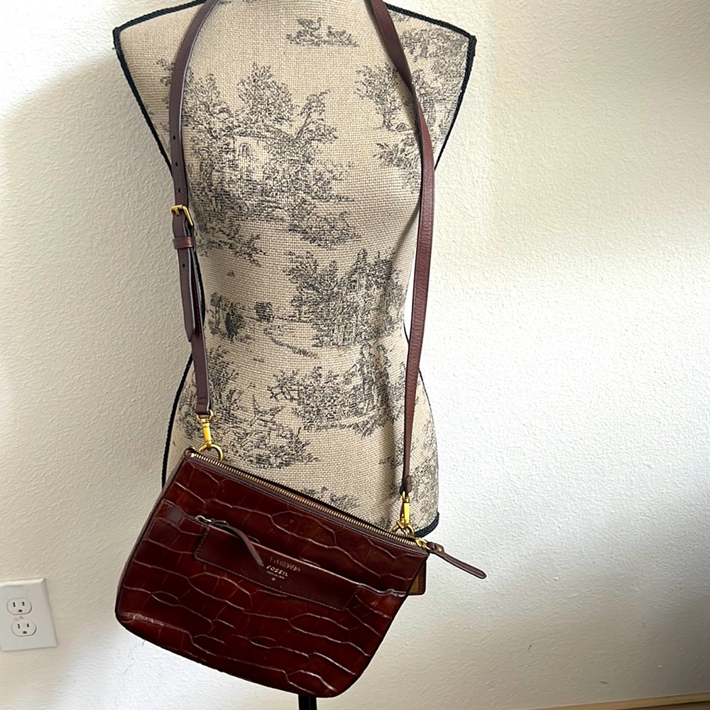 Fossil Medium Cross Bag